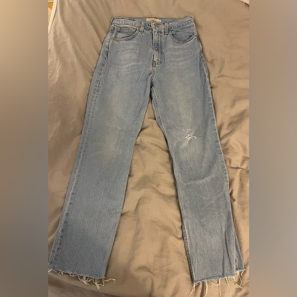 Light washed Levi’s jeans! (70s high slim straight) - Picture 1 of 6